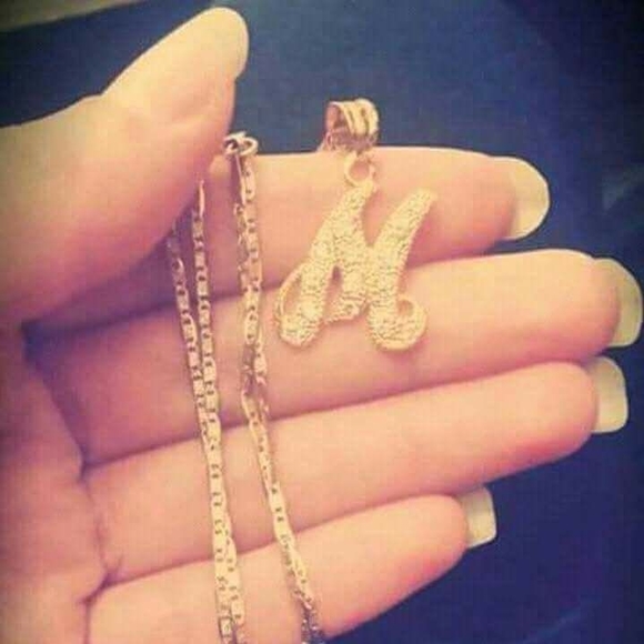 mounira2829